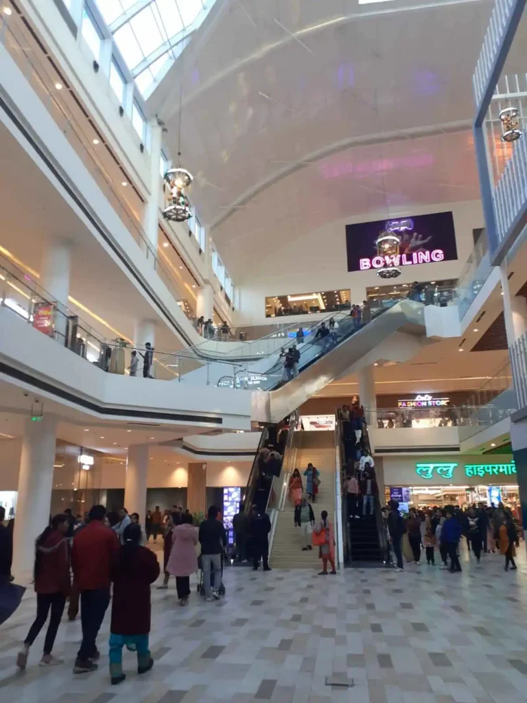 “Lulu Mall Lucknow main entrance”